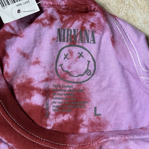 Nirvana Heart-Shaped Box Tie-Dye LARGE T-Shirt New With Tags - Picture 6 of 7